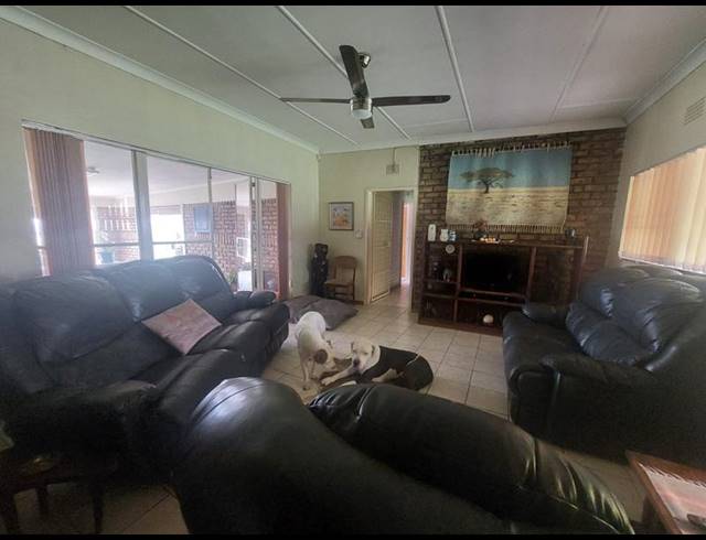 4 BEDROOM HOUSE FOR SALE IN RANDRIDGE AH